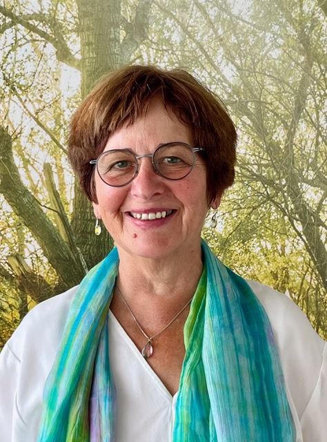DR. JUTTA HOX-DEEGE